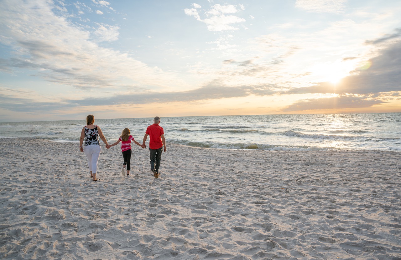 17 of the Best Vacation Spots for Families with Kids Build Strong